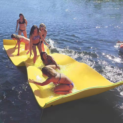 Dimensioni personalizzate Color Foam Mat galleggiante resistente alle lacrime Pad d'acqua Xpe a cellula chiusa