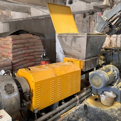 Macchina per la granulazione di schiuma XPE per la pelletizzazione a incrocio di polietilene XLPE EVA