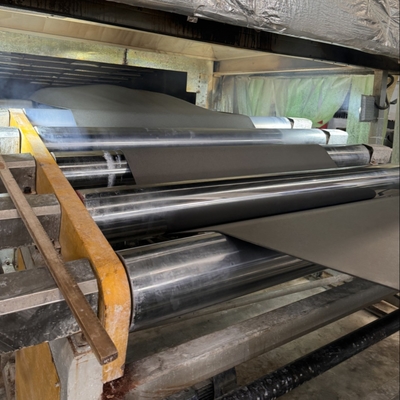 3 zone di temperatura Macchina per forno a schiuma orizzontale per la produzione di schiuma XLPE
