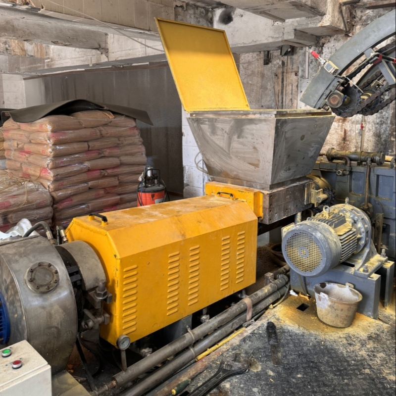 Macchina per la pelletizzazione a fusoliera di raffreddamento ad aria per la linea di produzione di granulazione dell'estrusore
