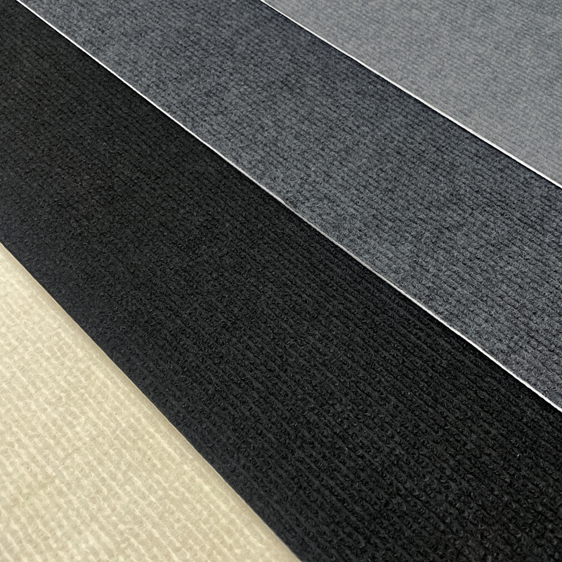 Tappetino morbido autoadesivo antigraffio per gatti resistente all'usura da 200 cm per la protezione dei gradini